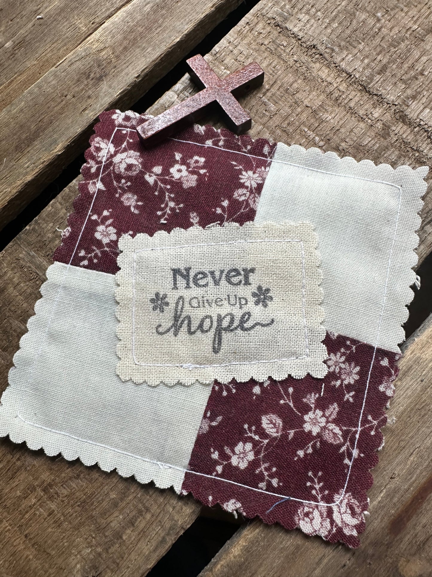 Cross in a Quilt Encourager