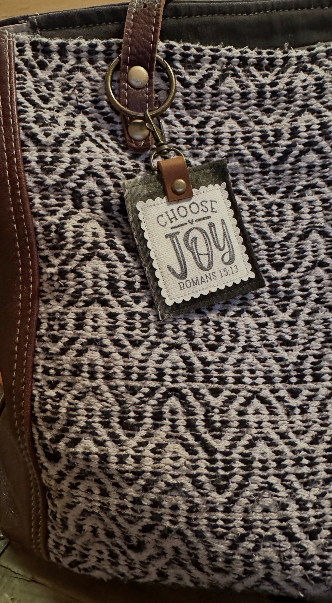 Choose Joy Vintage Wool Bag Tag | Single Tag
