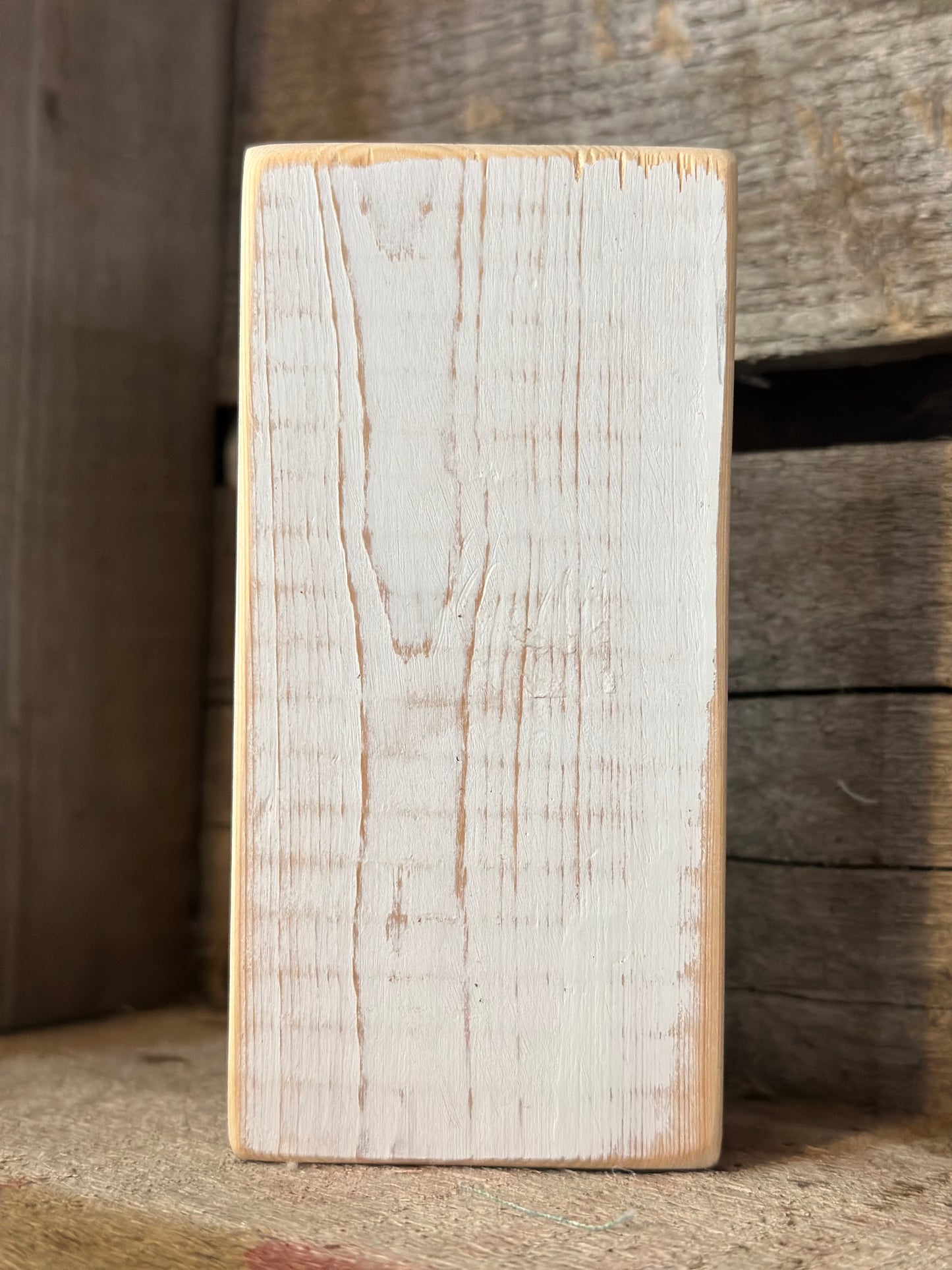 WOOD Encouragement Shelf Sitter