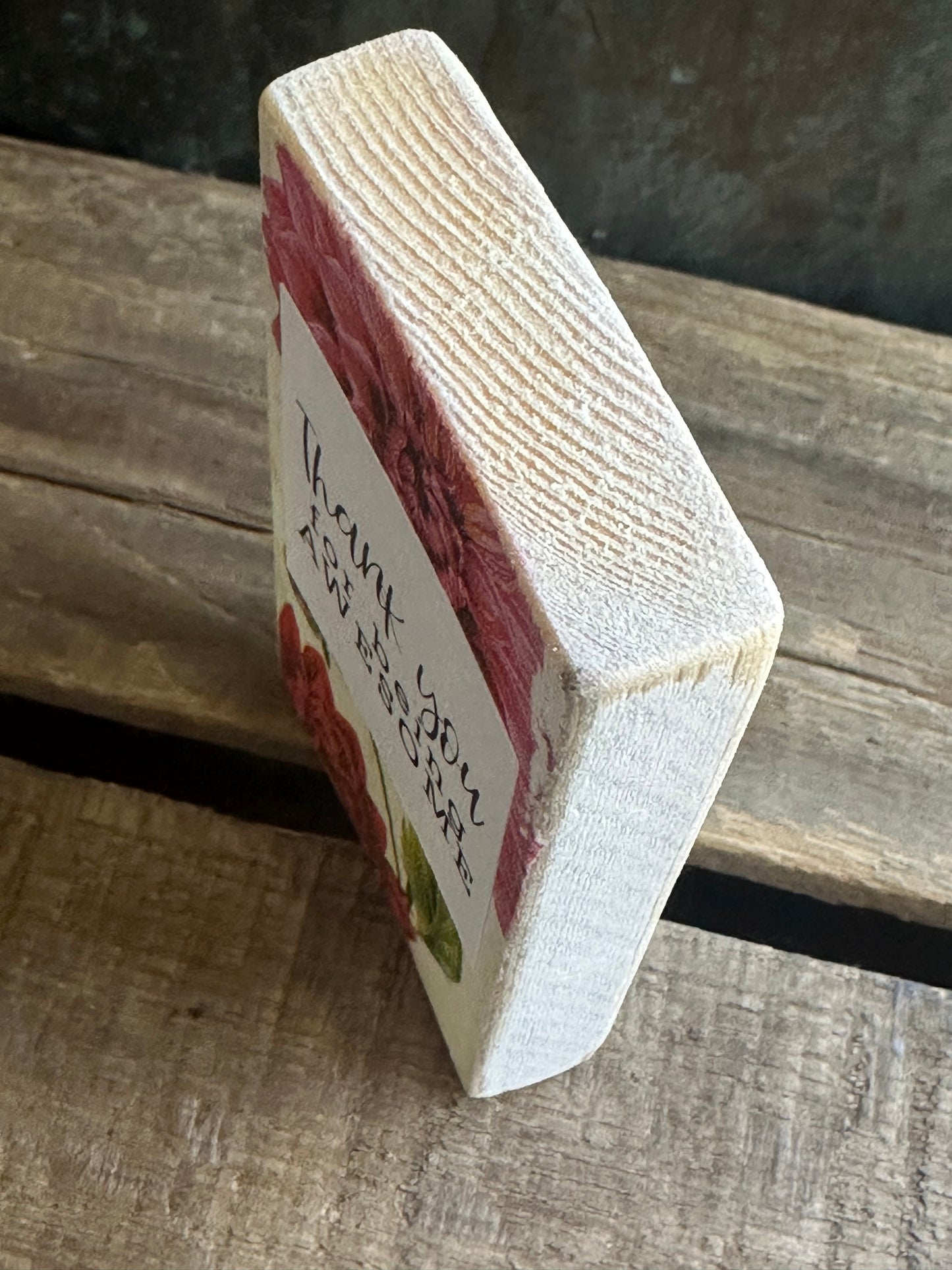 WOOD Encouragement Shelf Sitter