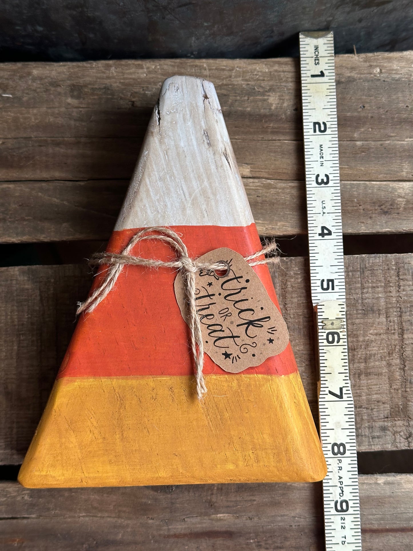 Distressed Candy Corn shelf sitter— trick or treat