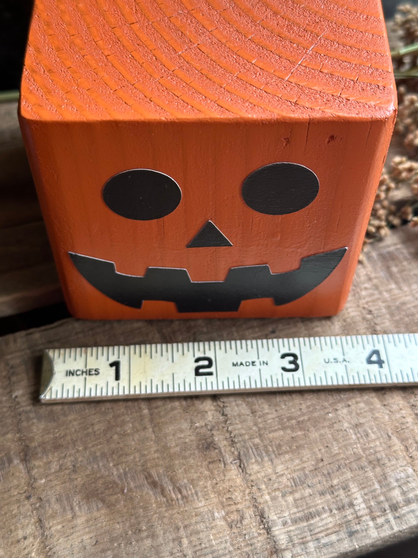 Jack-o-lantern Solid Wood Shelf Sitter