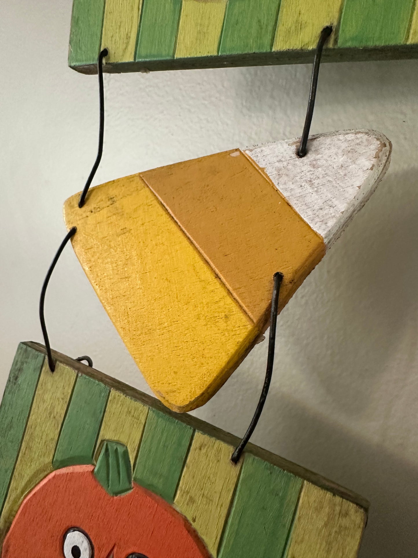 Vintage Halloween Wall Hanger