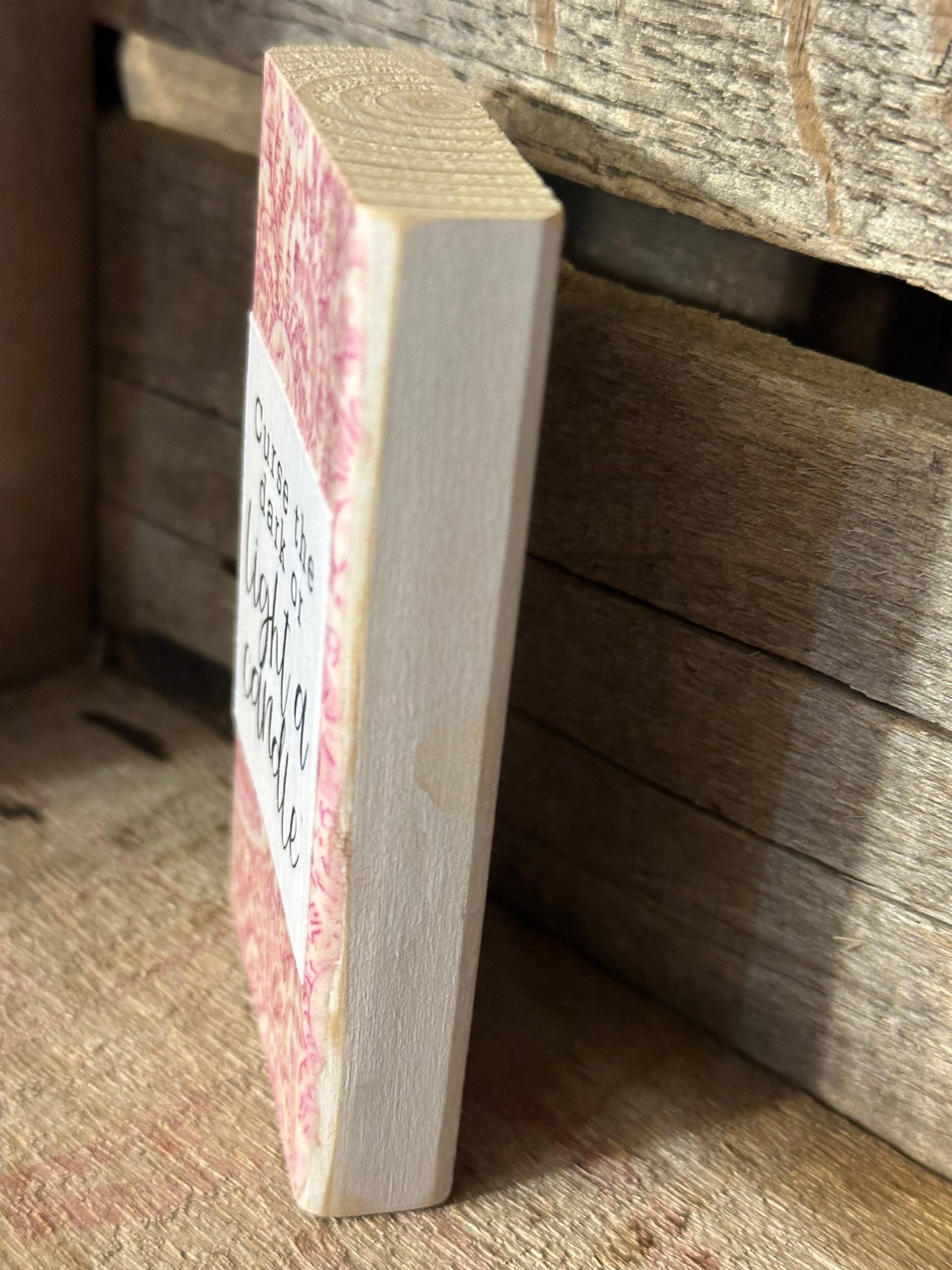 WOOD Encouragement Shelf Sitter