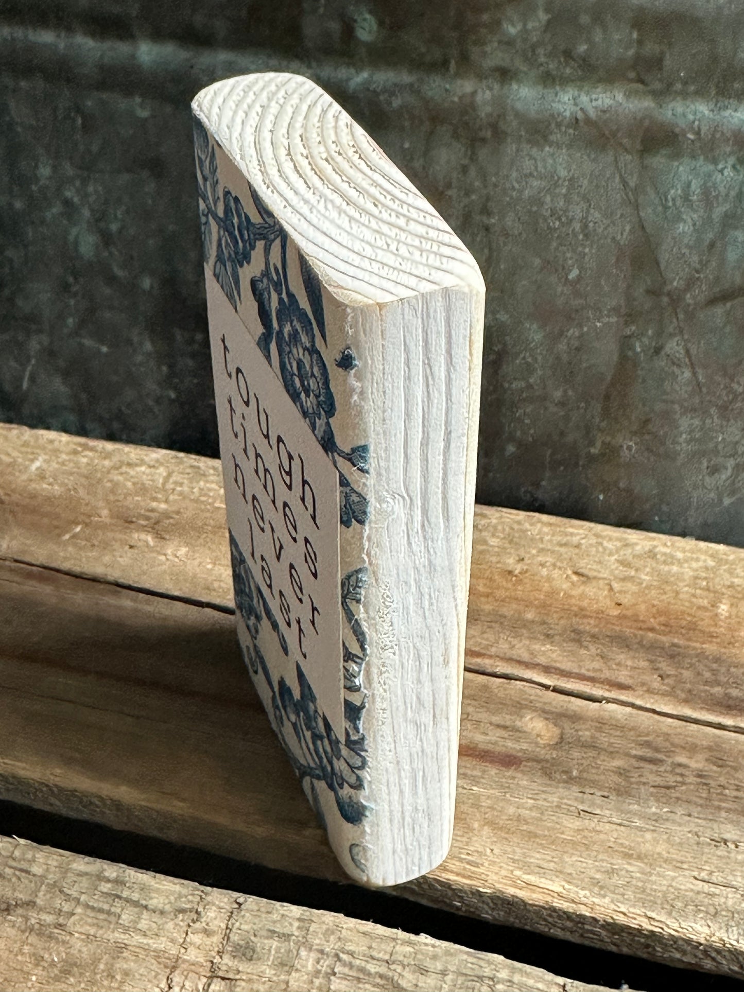 Wood Encouragement Shelf Sitter