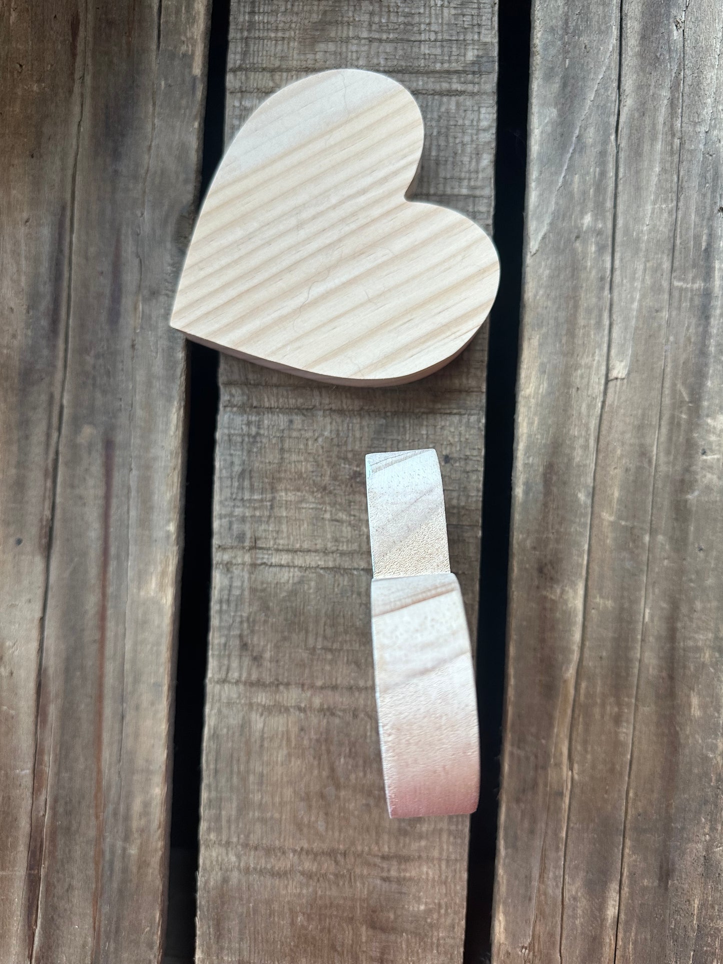 Wood Heart Shelf Sitter Set