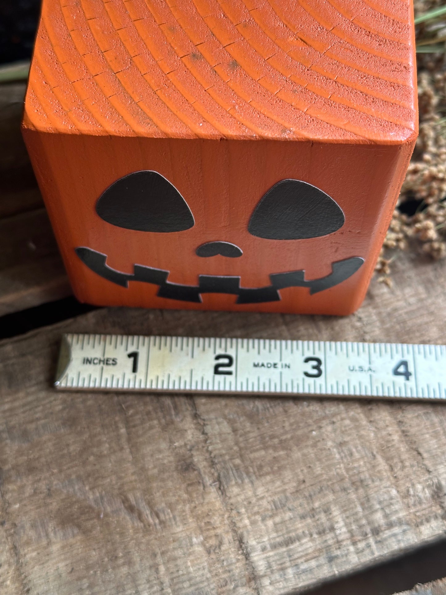 Jack-o-lantern Solid Wood Shelf Sitter
