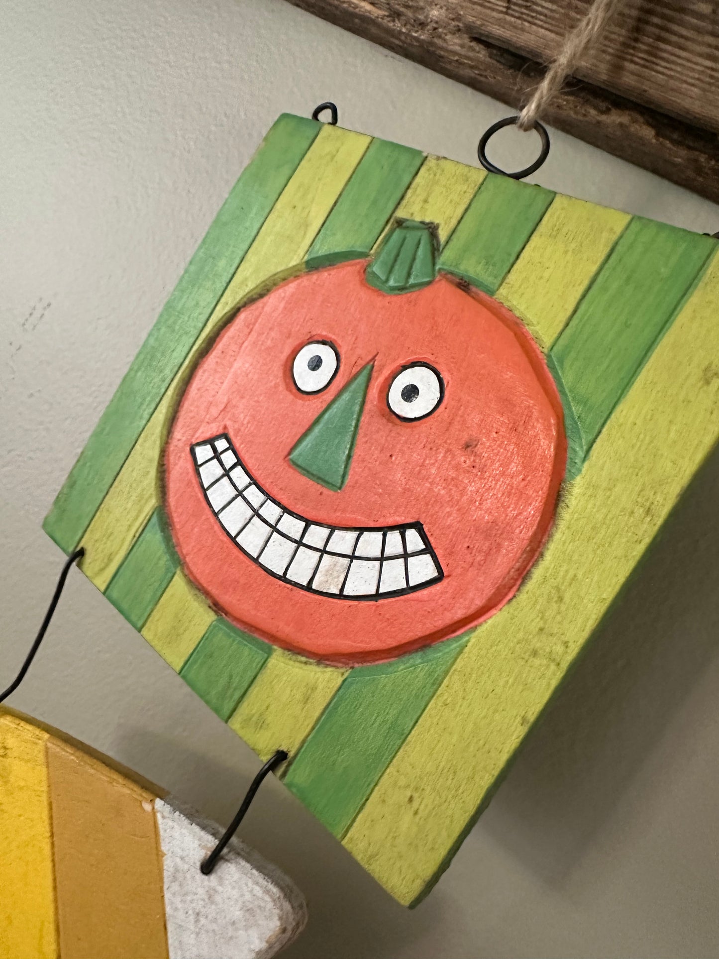 Vintage Halloween Wall Hanger
