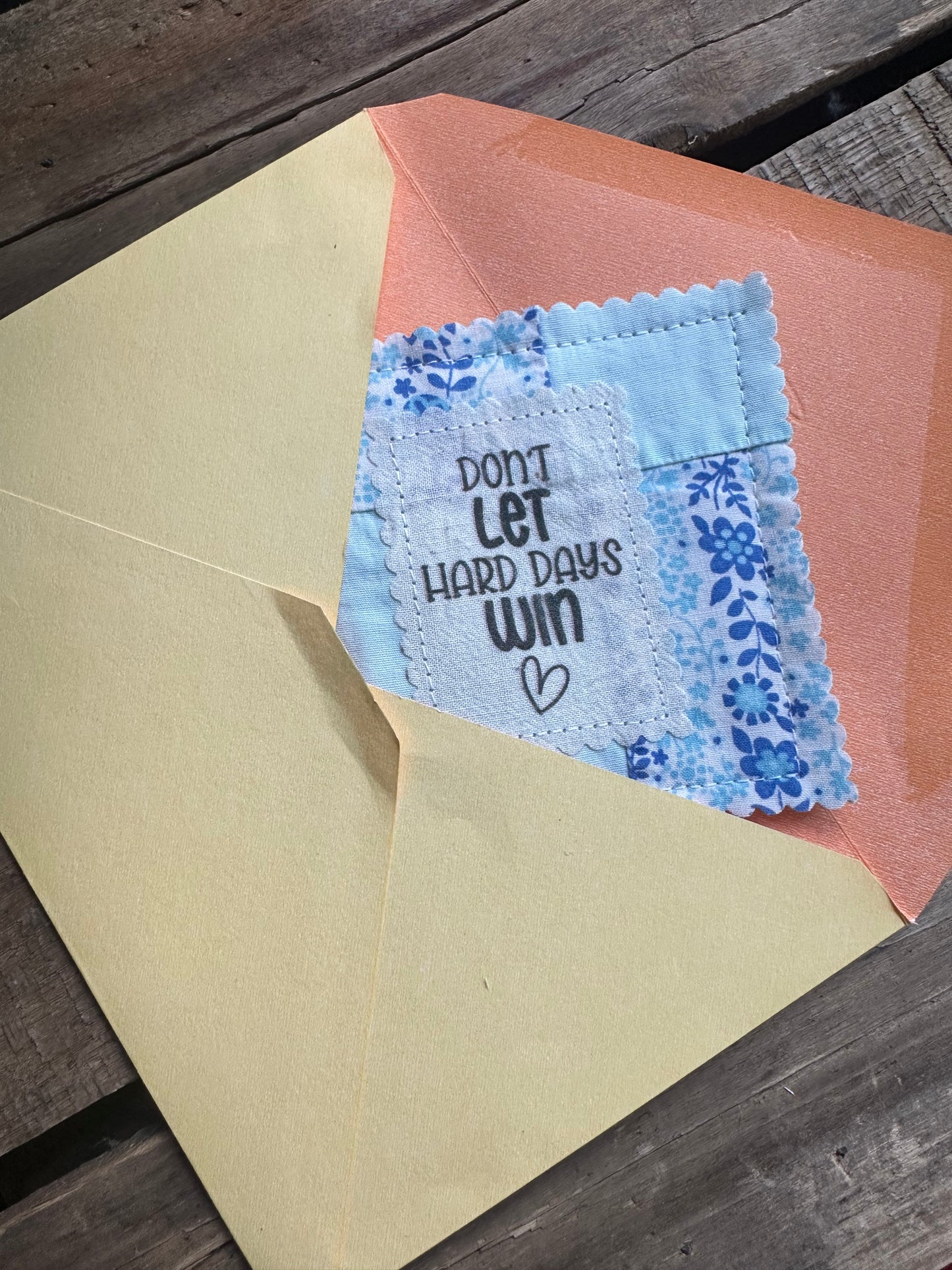 Cross in a Quilt Encourager
