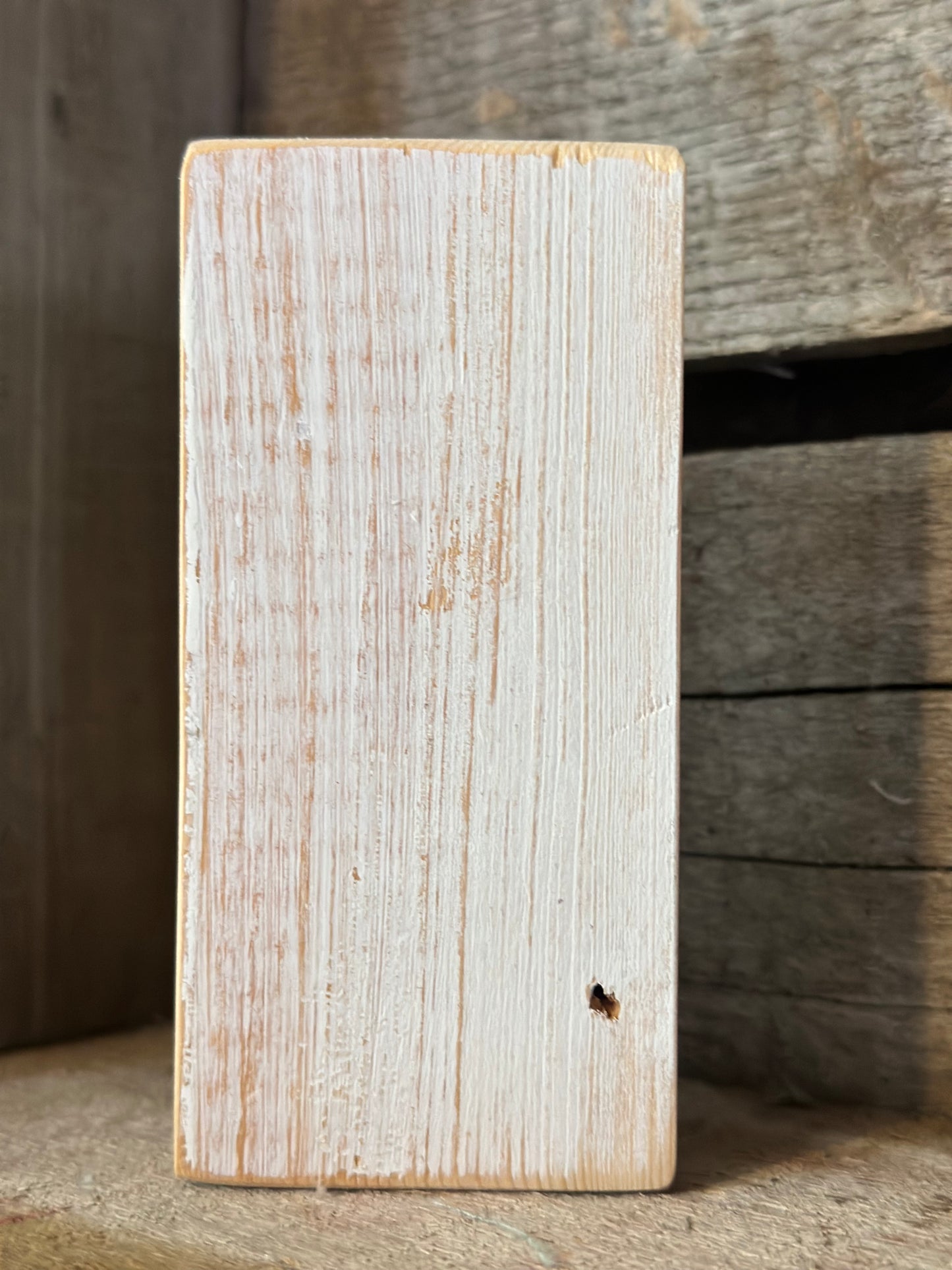 WOOD Encouragement Shelf Sitter