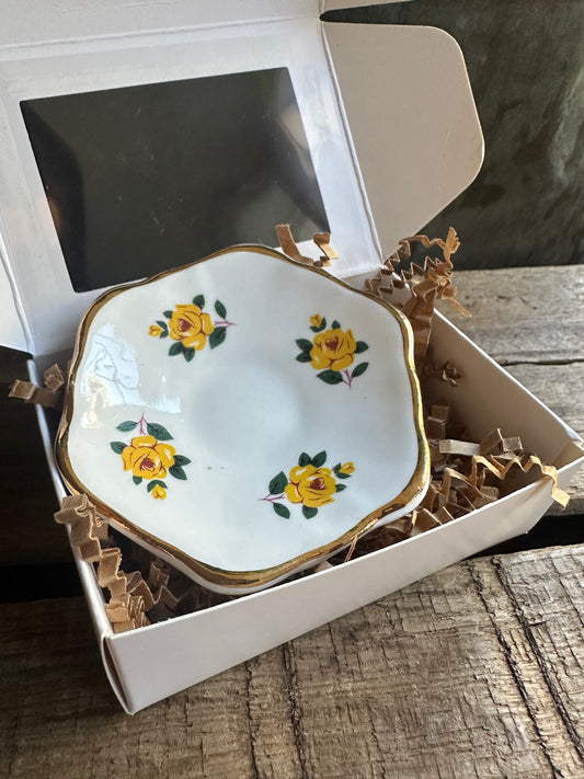 Magnet: Vintage Mini Bone China Plate - gift box
