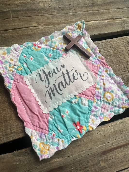 Cross in a Quilt Encourager