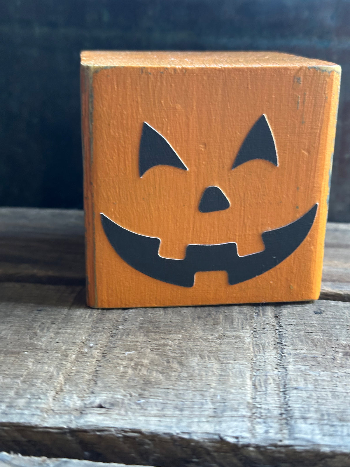 Jack-o’-lantern Solid Wood Shelf Sitter