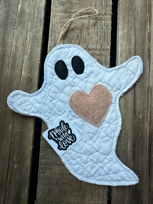 Ghost Quilted hanger with wool heart