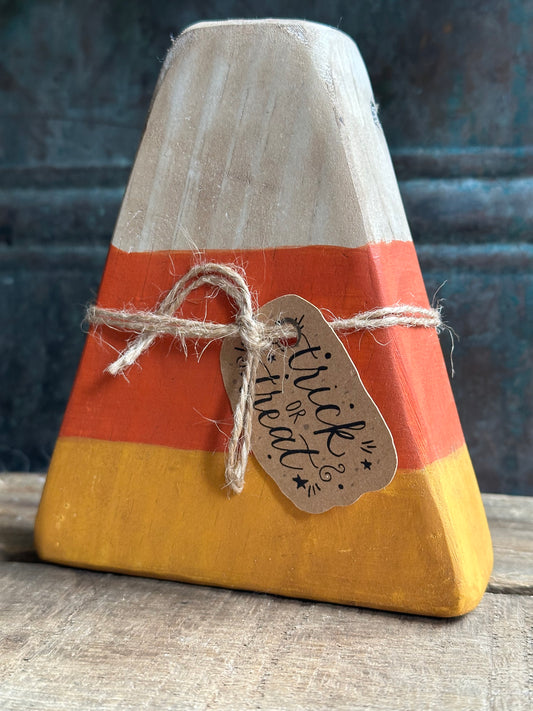 Distressed Candy Corn shelf sitter— trick or treat