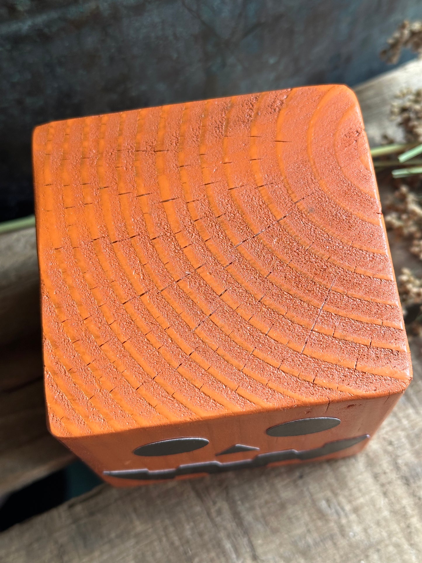 Jack-o-lantern Solid Wood Shelf Sitter