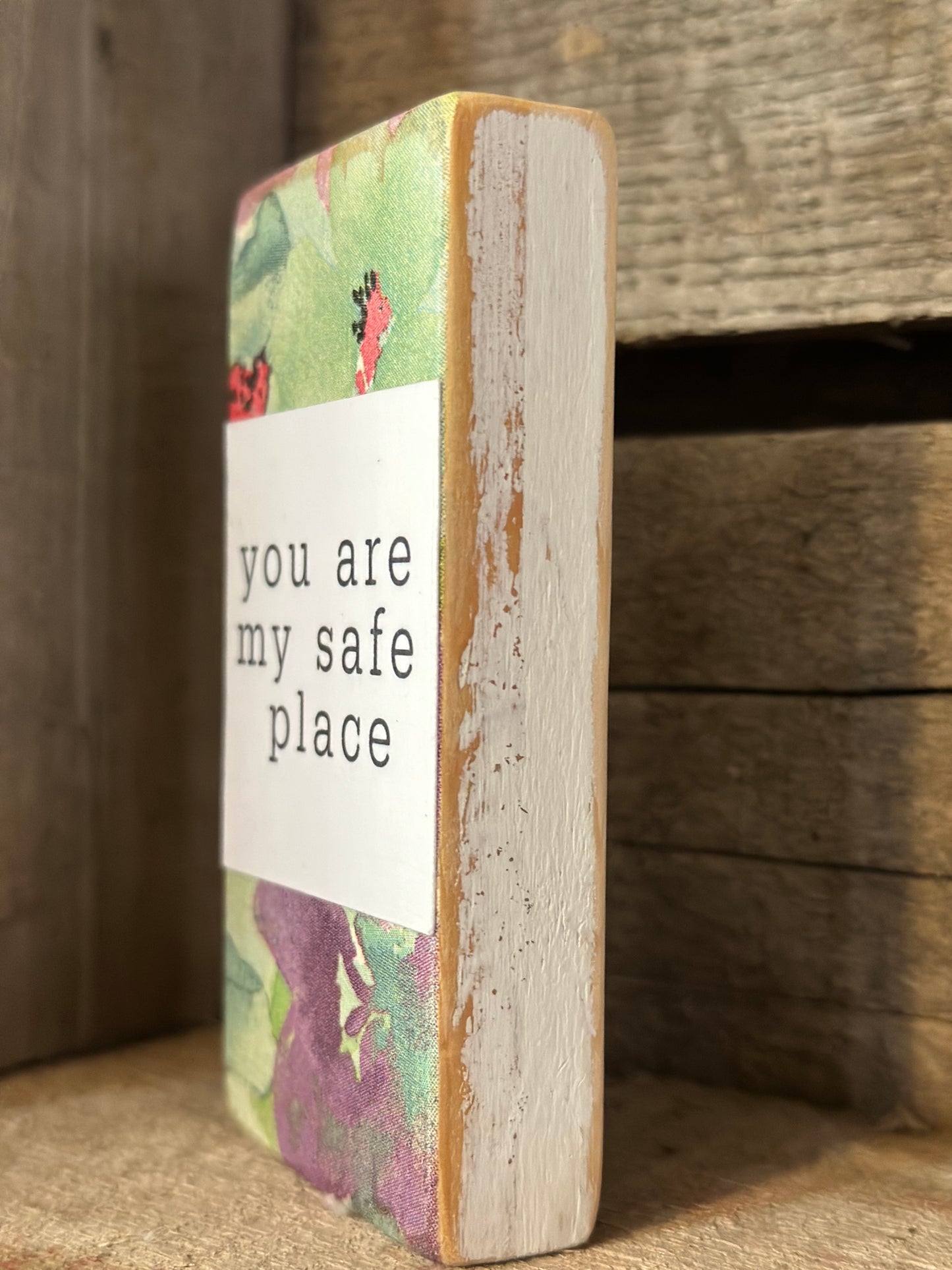 WOOD Encouragement Shelf Sitter
