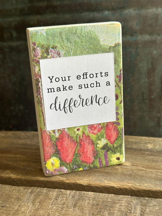 WOOD Encouragement Shelf Sitter