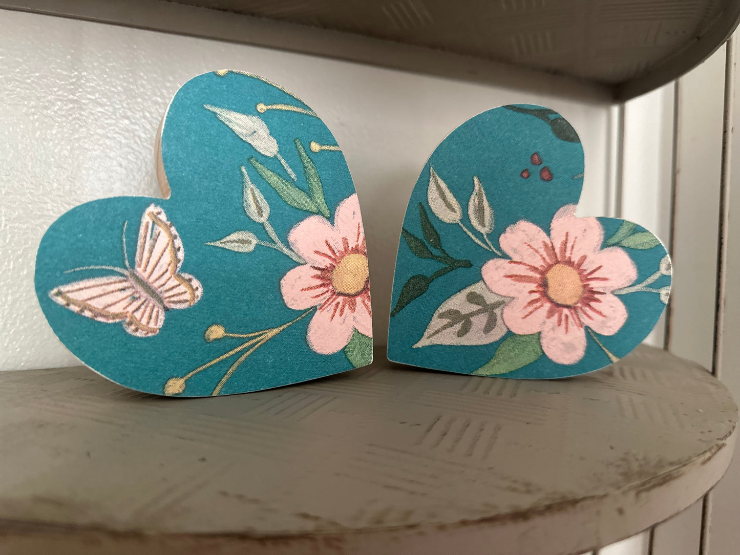 Wood Heart Shelf Sitter Set