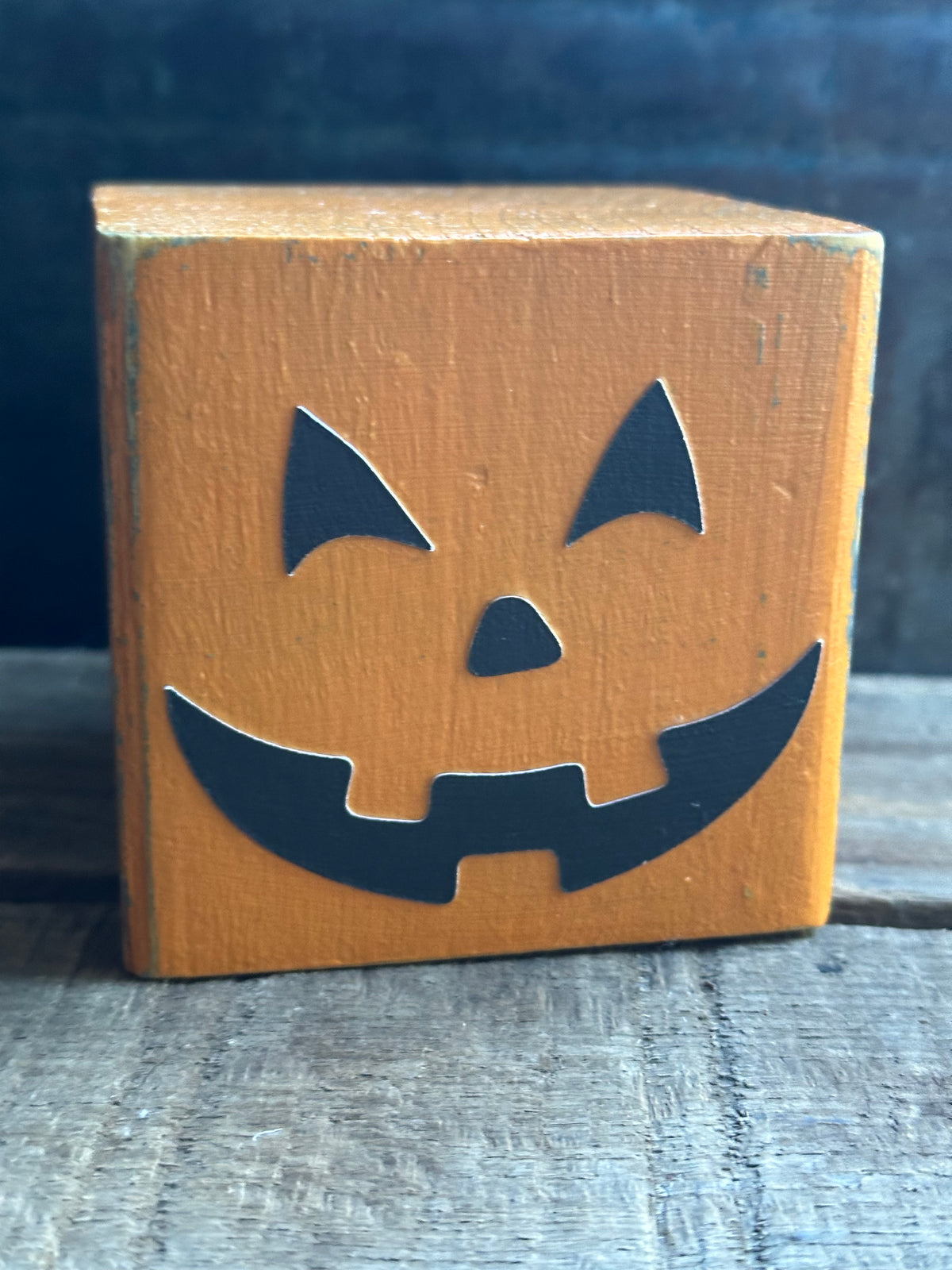 Jack-o’-lantern Solid Wood Shelf Sitter