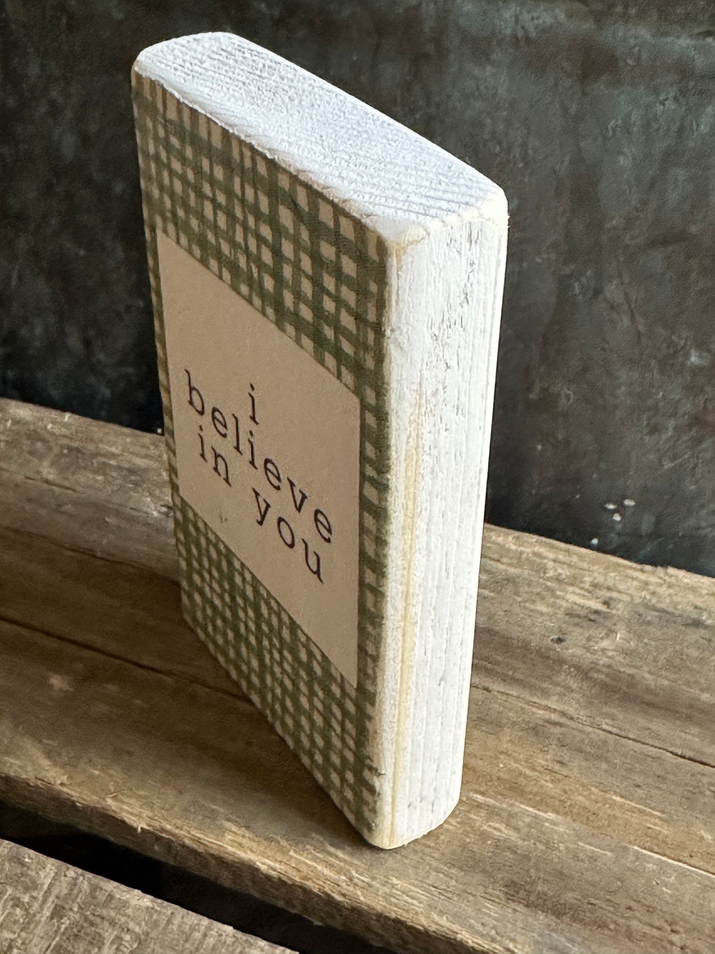 Wood Encouragement Shelf Sitter