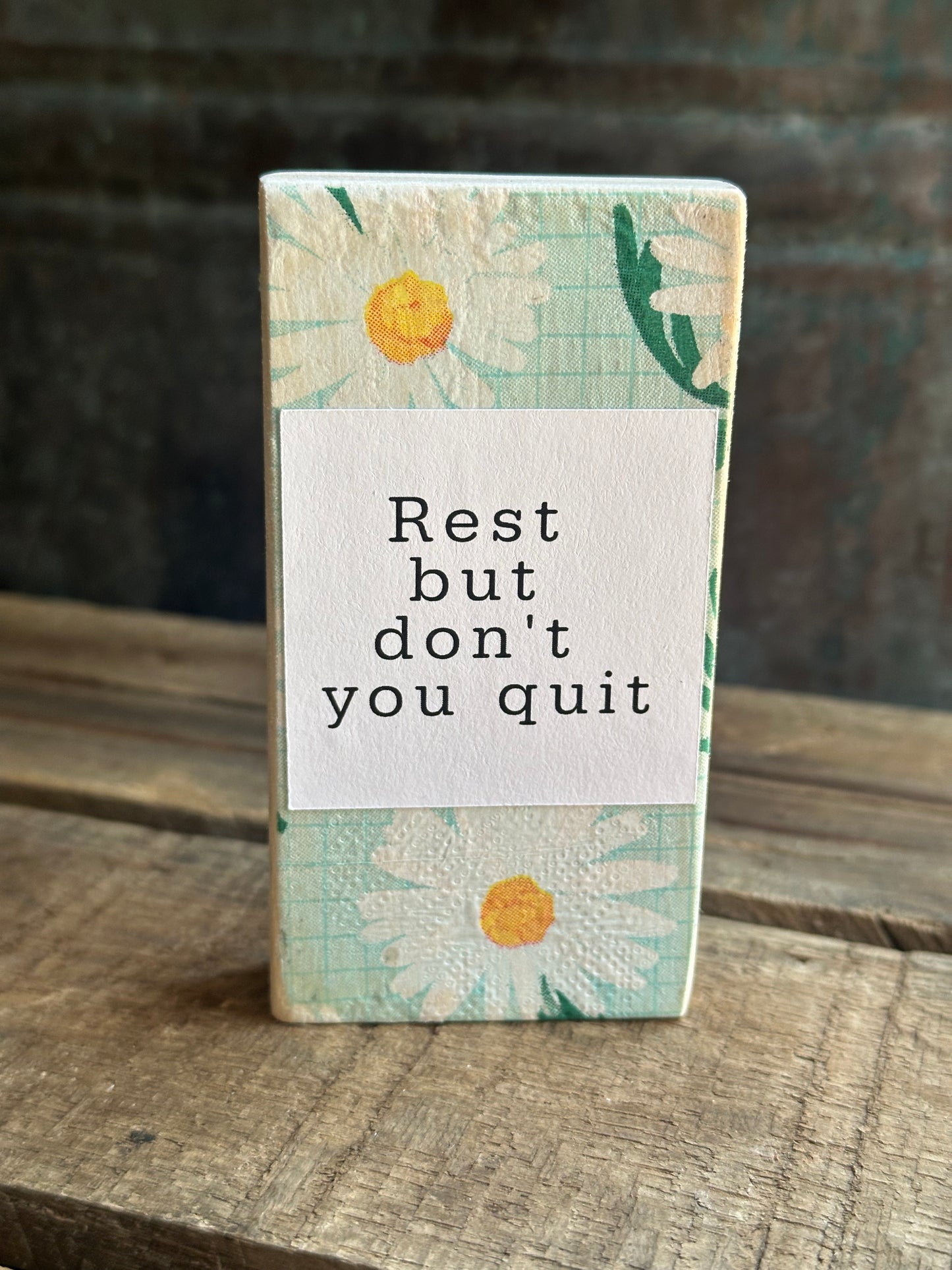 WOOD Encouragement Shelf Sitter