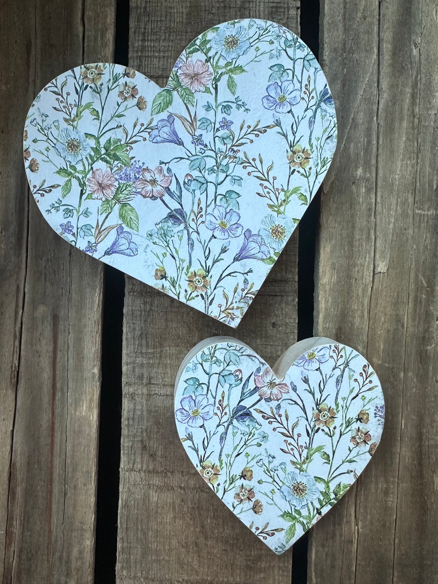 Wood Heart Shelf Sitter Set