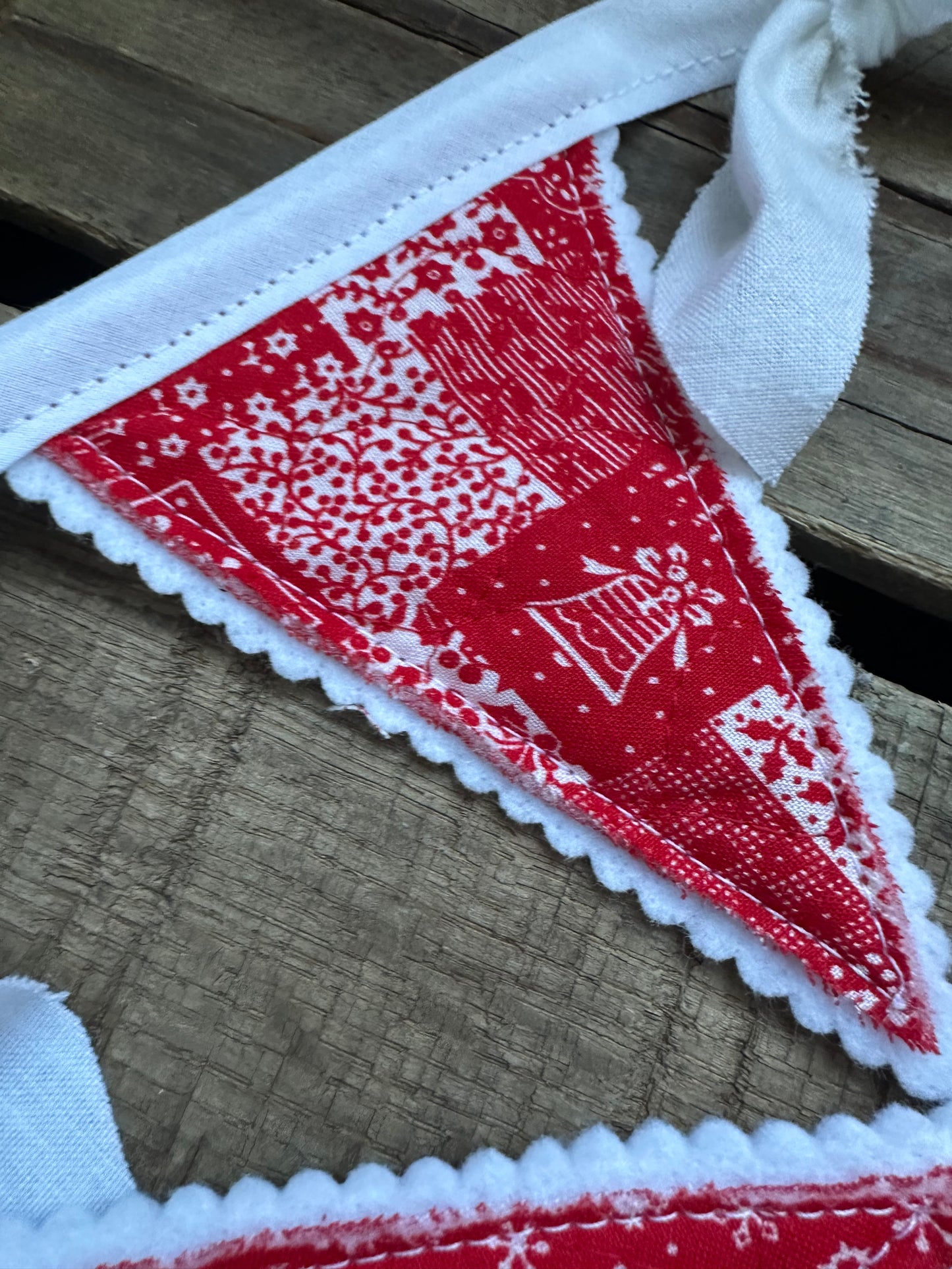 Banner: red print pendants