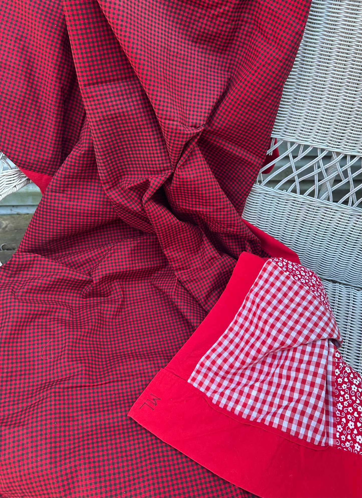 Bright Summer Cabin Picnic Sheet Blanket - Vintage Find