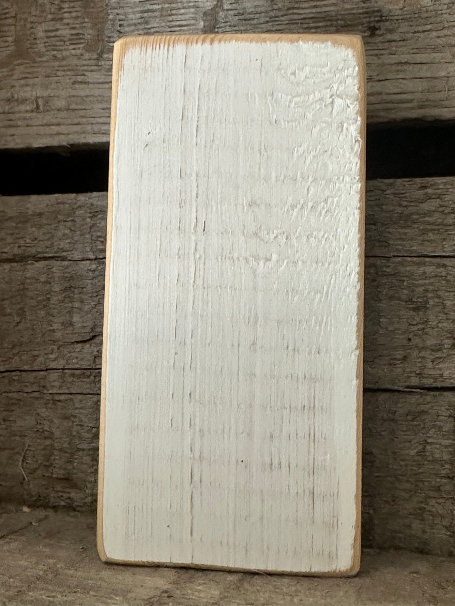 WOOD Encouragement Shelf Sitter