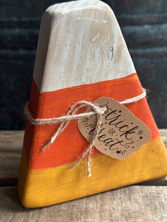Distressed Candy Corn shelf sitter— trick or treat