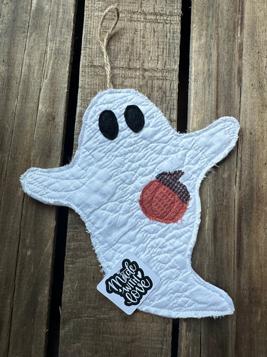 Ghost Quilted hanger with pumpkin