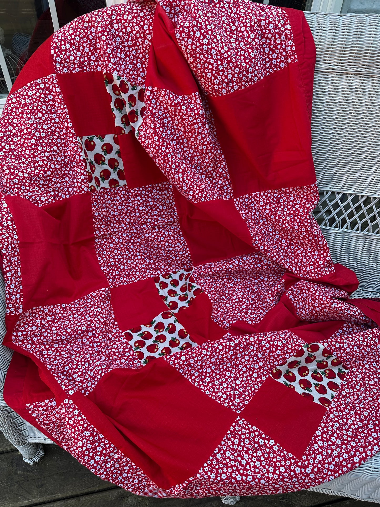 Bright Summer Cabin Picnic Sheet Blanket - Vintage Find