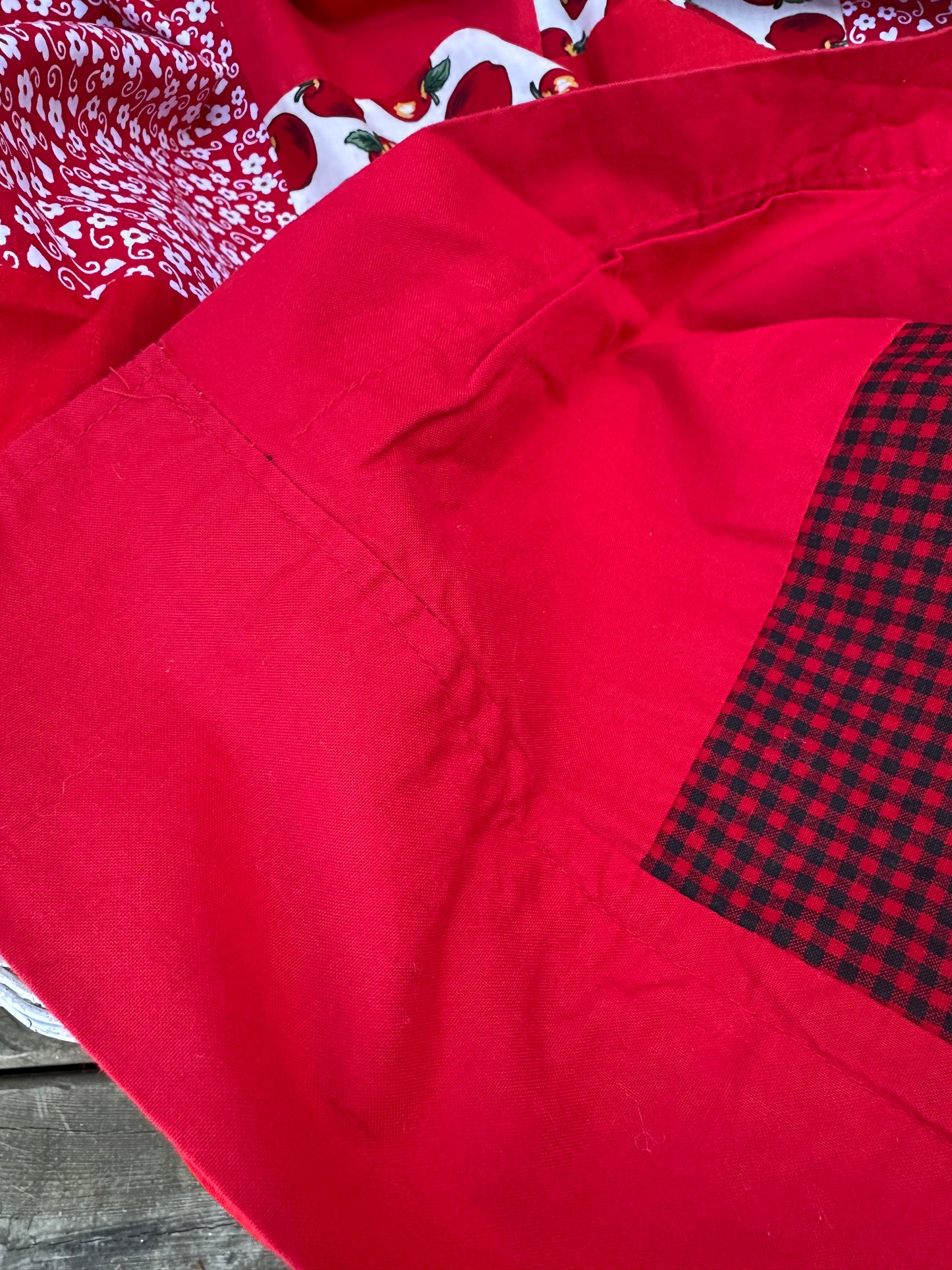 Bright Summer Cabin Picnic Sheet Blanket - Vintage Find
