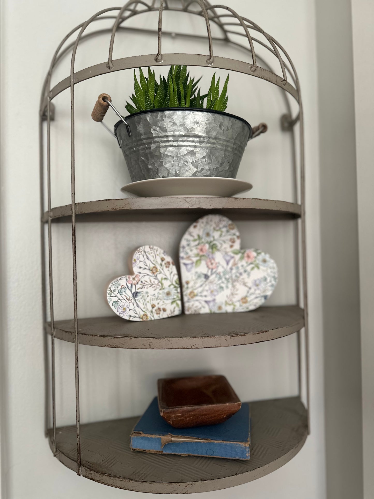 Wood Heart Shelf Sitter Set
