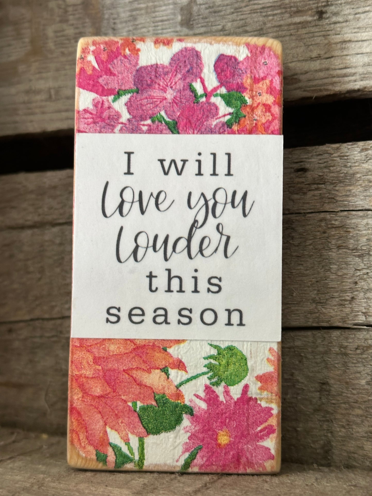 WOOD Encouragement Shelf Sitter