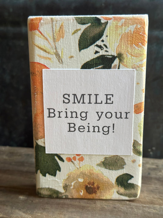 Wood Encouragement Shelf Sitter