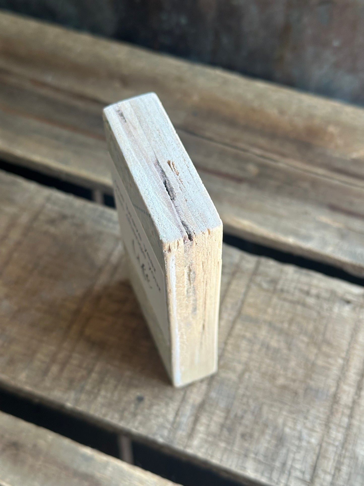 WOOD Encouragement Shelf Sitter