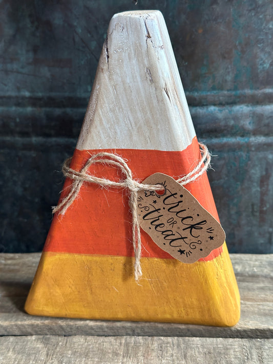 Distressed Candy Corn shelf sitter— trick or treat