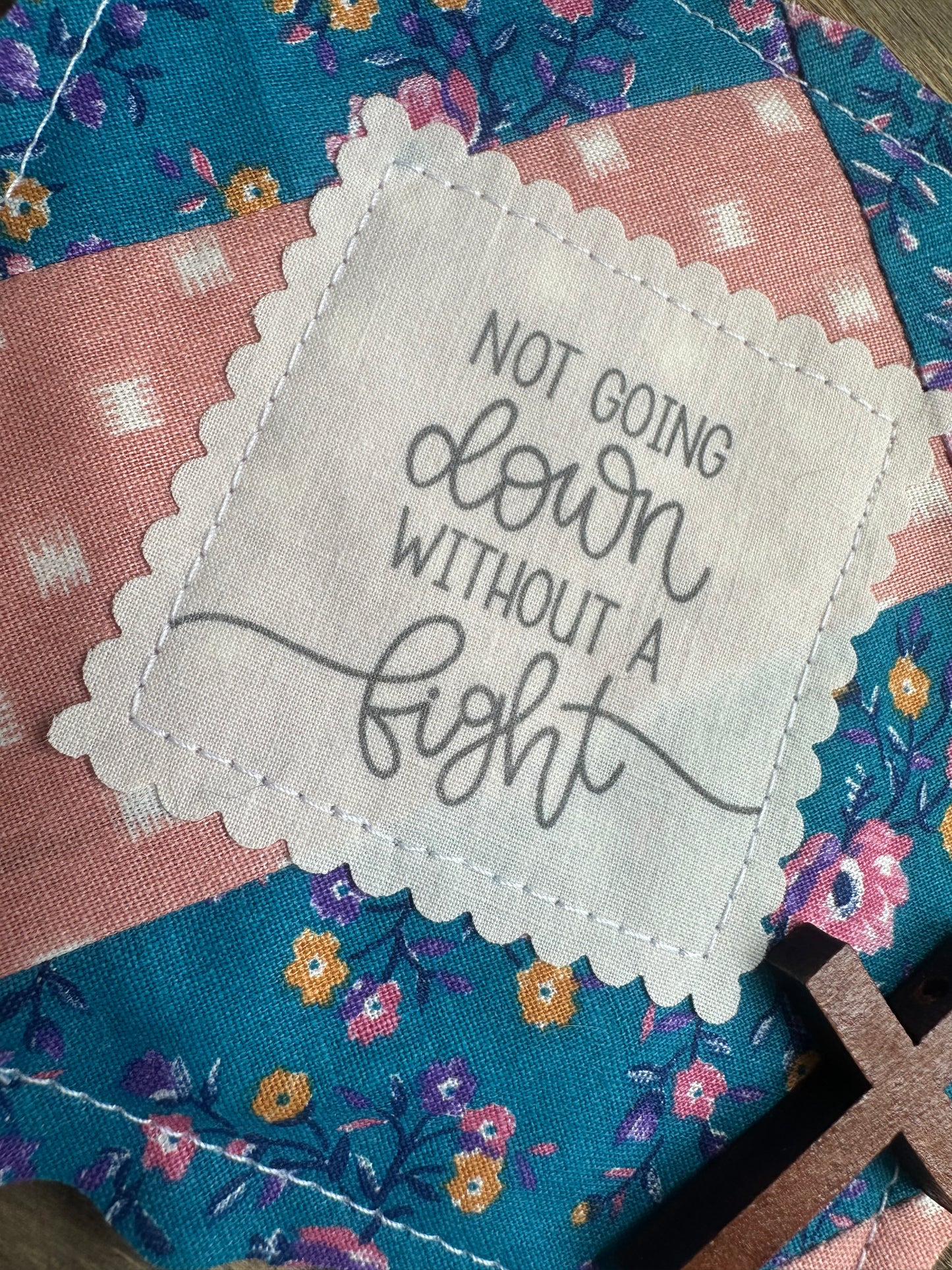 Cross in a Quilt Encourager