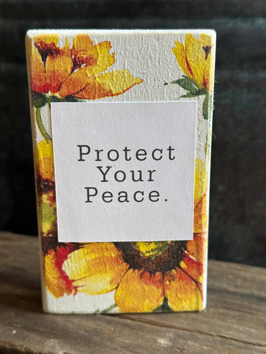 Wood Encouragement Shelf Sitter